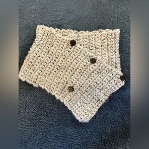 ❄️Handmade Oatmeal Crochet Scarf with Button closures